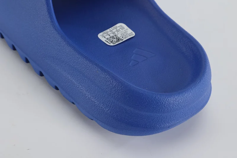 Yeezy Slides 'Azure' Replica