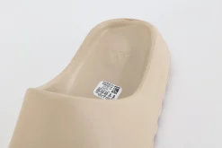 Yeezy Slides 'Pure' Replica