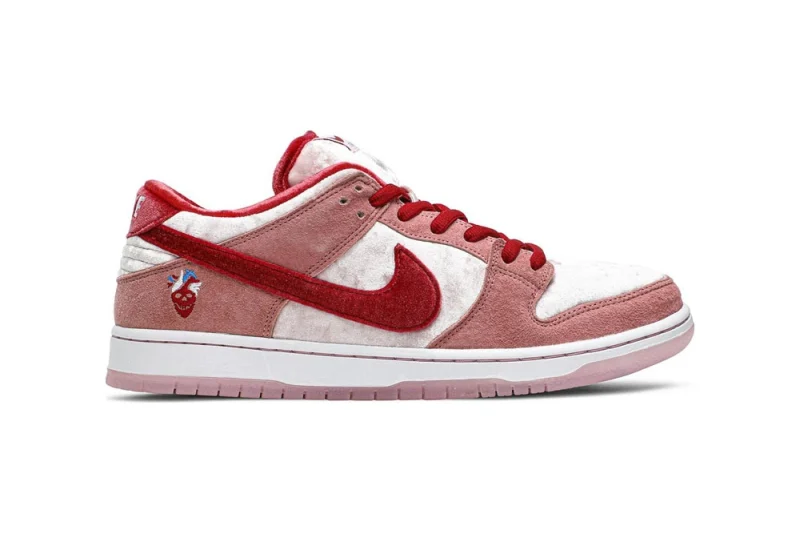 strangelove-x-dunk-low-sb-valentine's-day' special-box-replica