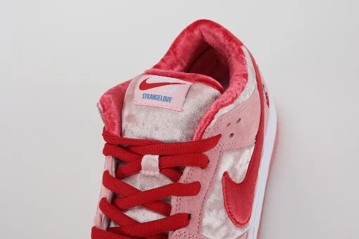 strangelove-x-dunk-low-sb-valentine's-day' special-box-replica