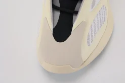 yeezy-700-v3-azael-replica