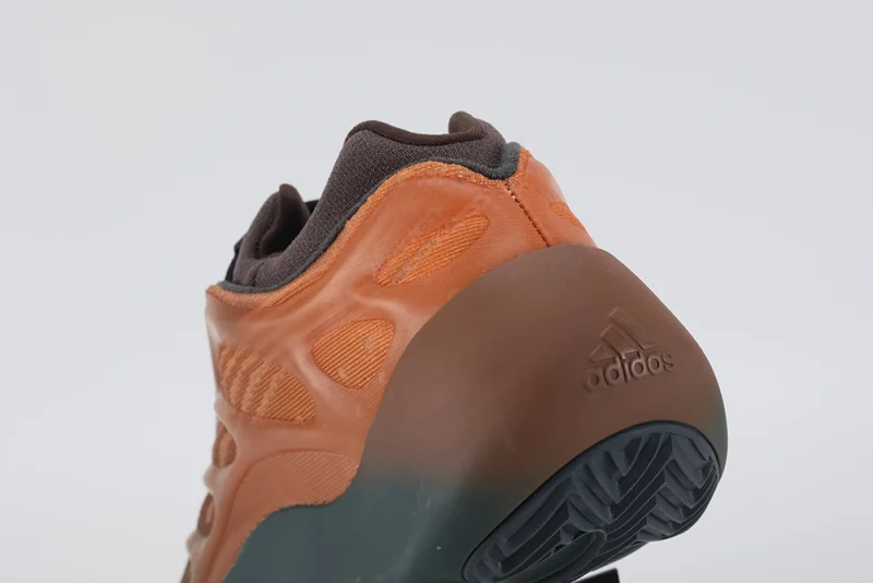 yeezy-700-v3-copper-fade-replica