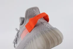 yeezy-boost-350-v2-'tail-light'-replica