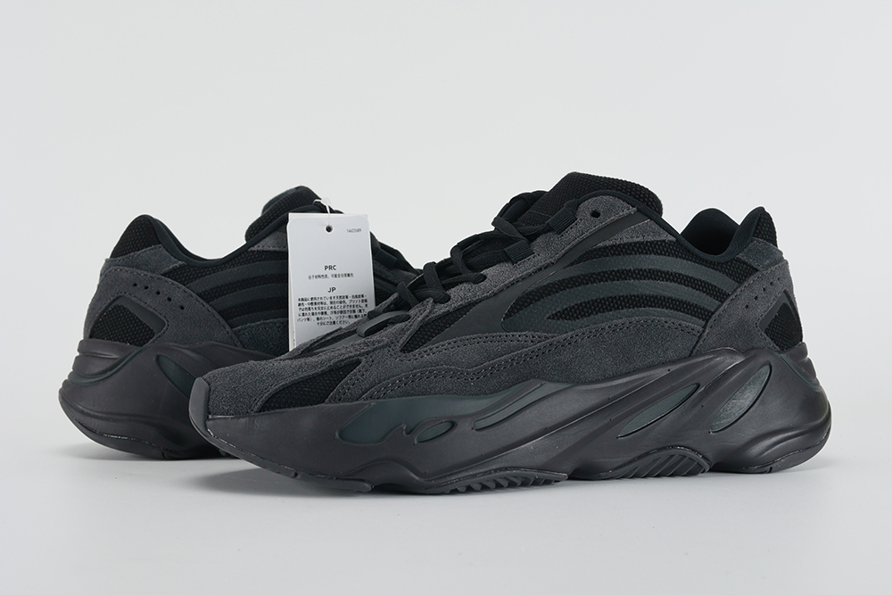 Yeezy Boost 700 V2 Vanta Replica