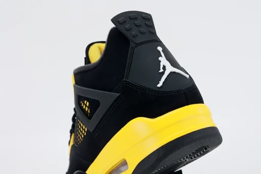 Air Jordan 4 Retro 'Thunder' replica