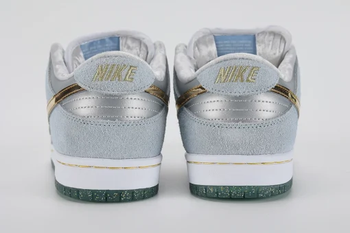 sean-cliver-x-dunk-low-sb-'holiday-special'-replica