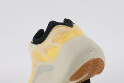 yeezy-700-v3-'mono-safflower