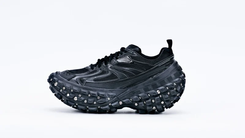 Balenciaga Defender Sneaker 'Worn-Out - Black'Reps