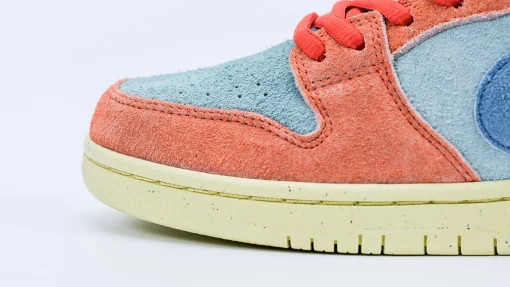 Dunk Low SB 'Orange Emerald Rise' Reps