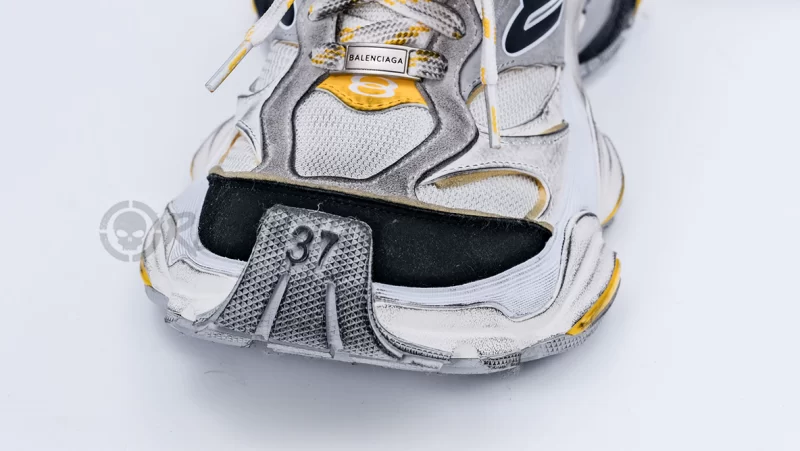 Balenciaga Cargo Sneaker 'Worn-Out - Grey Yellow' Replica