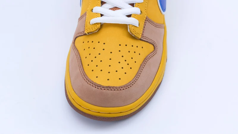 Dunk Low SB Premium 'Newcastle Brown Ale' Replica