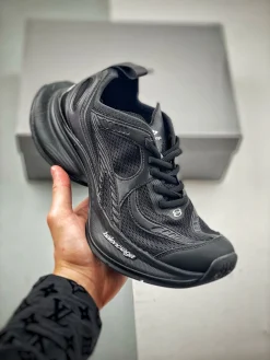 BALENCIAGA Circuit Sneaker in Black