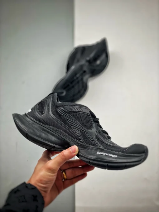 BALENCIAGA Circuit Sneaker in Black