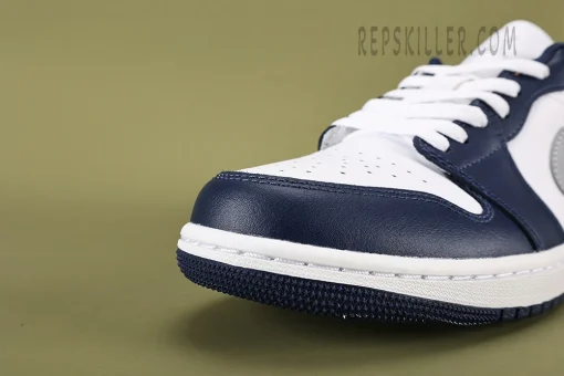 Jordan 1 Low SB Midnight Navy