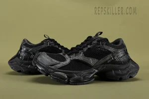 Balenci@ga Runner Sneakers in Black Matt