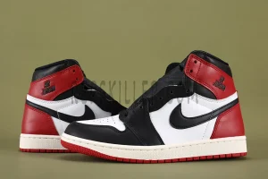 Jordan 1 Retro High OG Black Toe Reimagined DZ5485-106