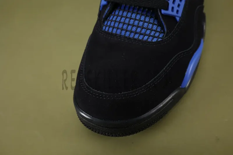 the toe box of Jordan 4 BLUE THUNDER