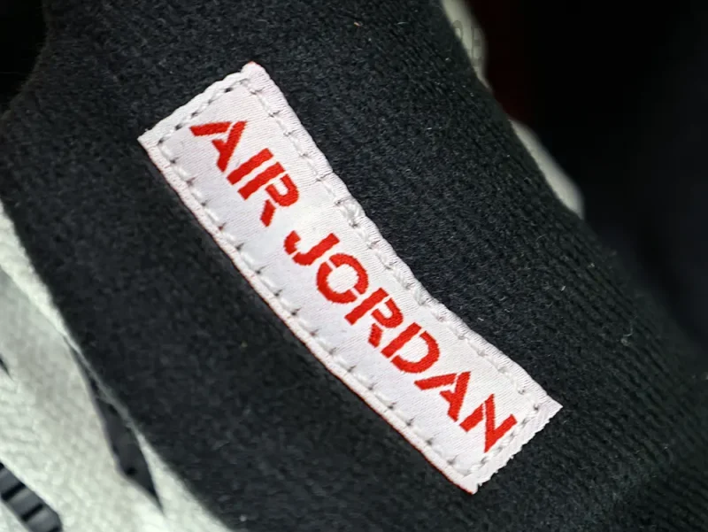 Jordan Air 5 Retro Black Metallic - Image 12