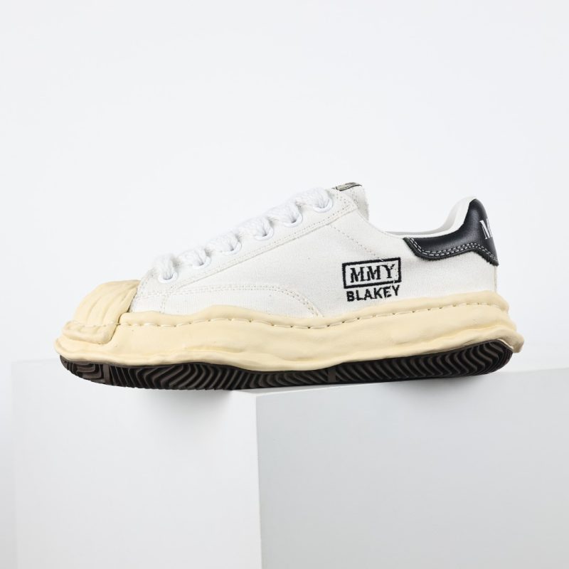 MMY/Maison MIHARA YASUHIRO Wayne Original Sole Leather Low Sneaker White upper and yellow bottom